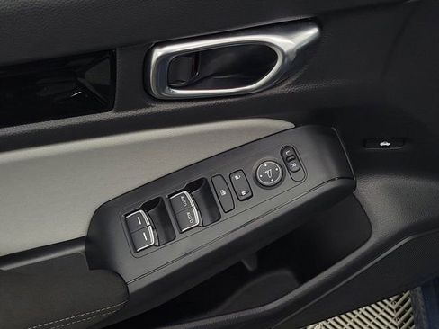 Certified 2025 Honda Civic Sport image 23