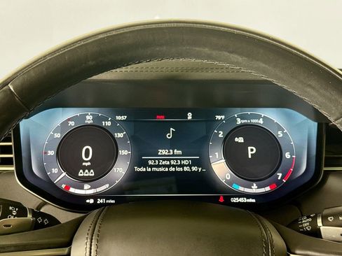 Used 2023 Land Rover Range Rover SE image 10