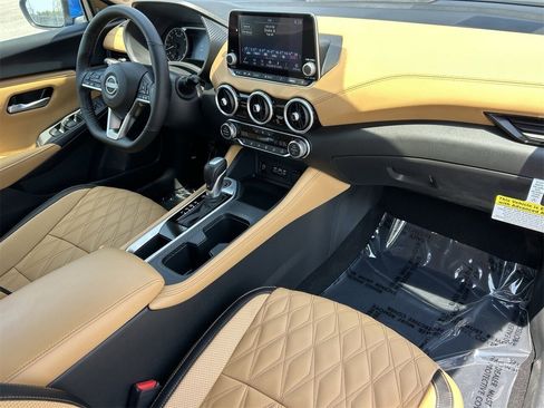 New 2025 Nissan Sentra SV w/ SV Premium Package image 11