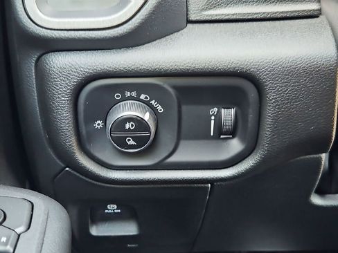 New 2026 RAM 1500 Classic Warlock AWD/4WD image 18