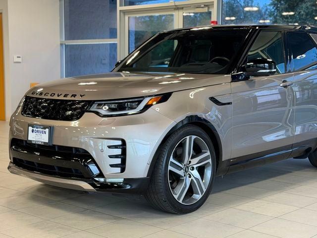 Used 2021 Land Rover Discovery HSE R-Dynamic AWD/4WD image 3