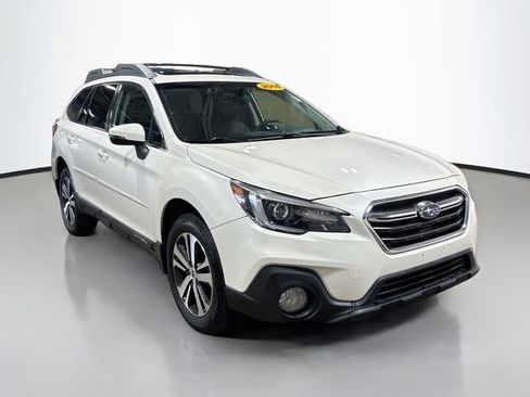 Used 2018 Subaru Outback 2.5i Limited AWD/4WD image 3