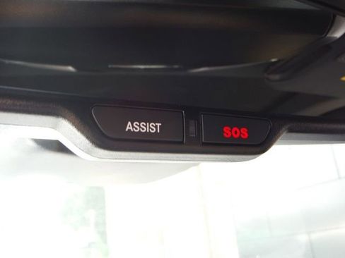 Certified 2022 Chrysler 300 S w/ Comfort Group RWD image 40