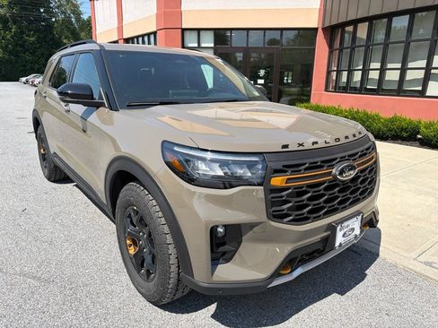 New 2026 Ford Explorer Tremor w/ Tremor Ultimate Package AWD/4WD image 9