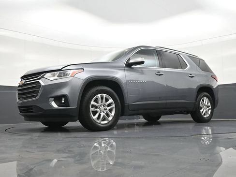 Used 2020 Chevrolet Traverse LT FWD image 26