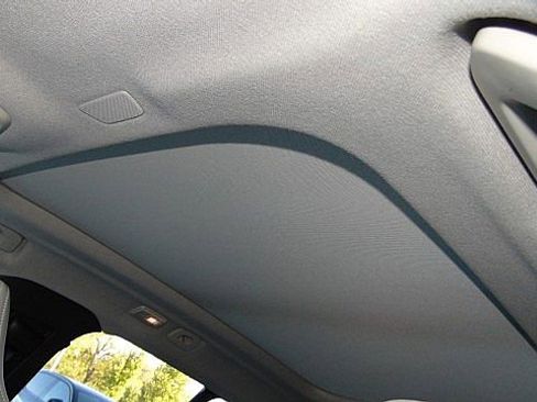 New 2026 Volvo XC40 B5 Ultra w/ Climate Package image 17