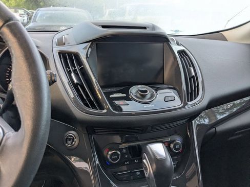 Used 2015 Ford Escape Titanium w/ Equipment Group 301A FWD image 10