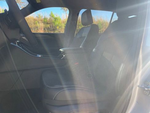 New 2025 Jeep Grand Cherokee L Altitude AWD/4WD image 11