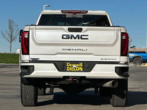 Used 2024 GMC Sierra 2500 Denali Ultimate AWD/4WD image 5