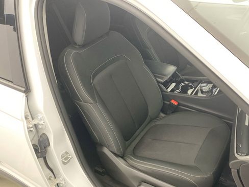 Used 2021 Jeep Grand Cherokee L Laredo w/ Luxury Tech Group I AWD/4WD image 16