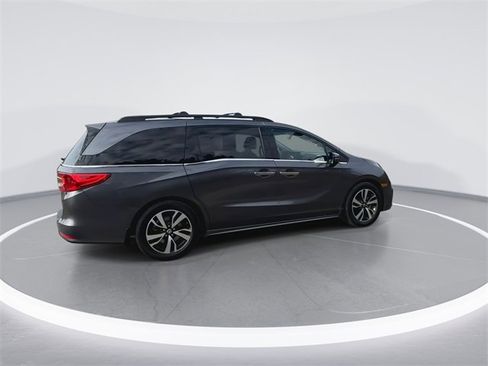 Used 2018 Honda Odyssey Elite image 12