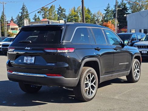 New 2025 Jeep Grand Cherokee Limited image 8