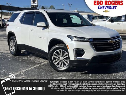 Used 2024 Chevrolet Traverse LT image 1