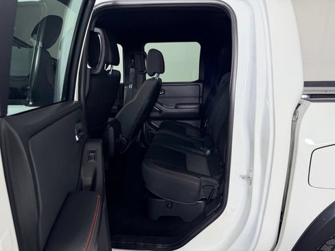 Used 2022 Nissan Frontier Pro-X RWD image 29