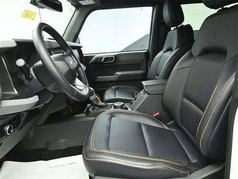 Certified 2023 Ford Bronco Badlands w/ Sasquatch Package image 9