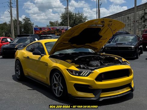 Used 2017 Ford Mustang Shelby GT350 RWD image 39