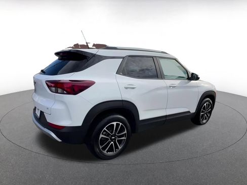 Used 2025 Chevrolet TrailBlazer LT image 14