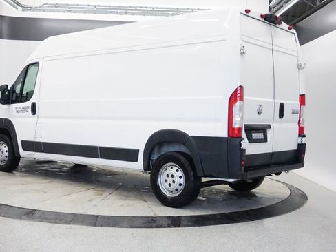 Used 2023 RAM ProMaster 2500 image 3