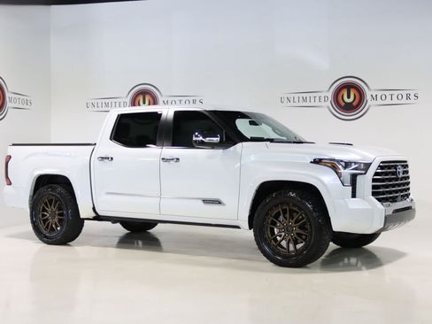 Used 2024 Toyota Tundra Capstone AWD/4WD image 10