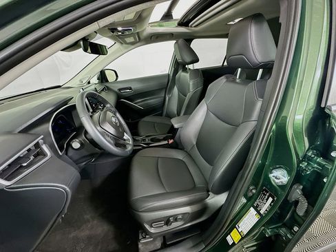 Used 2022 Toyota Corolla Cross XLE image 20