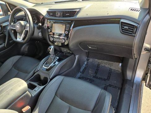 Certified 2022 Nissan Rogue Sport SL FWD image 20
