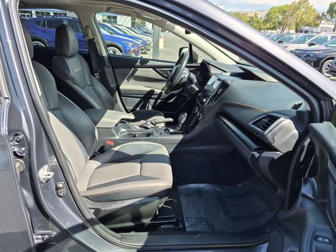Used 2022 Subaru Crosstrek 2.5i Sport w/ Moonroof Package AWD/4WD image 31