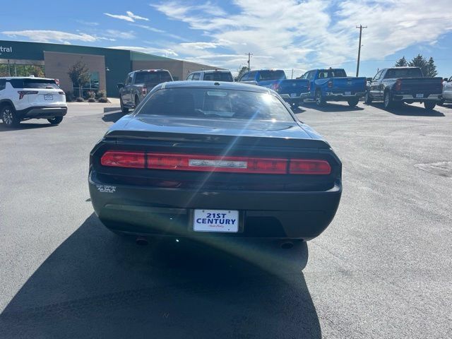 Used 2014 Dodge Challenger SXT Plus RWD image 12