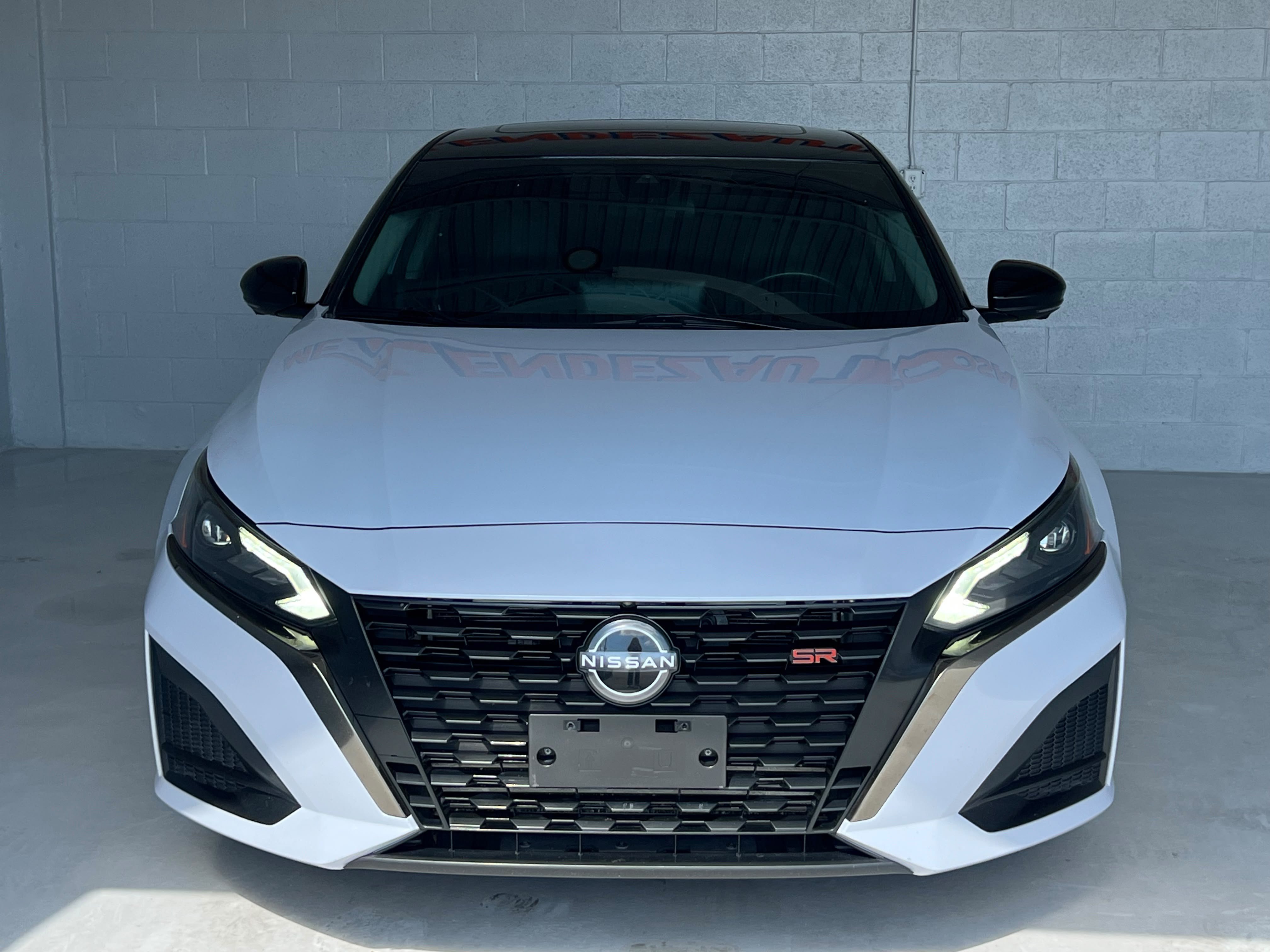 Used 2023 Nissan Altima 2.0 SR FWD image 8