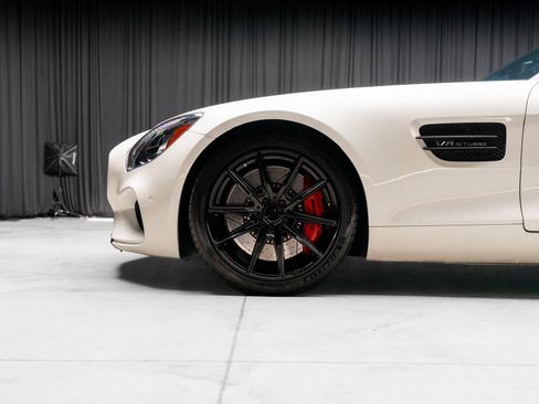 Used 2016 Mercedes-Benz AMG GT S image 23