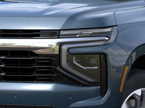 New 2026 Chevrolet Suburban LS image 10