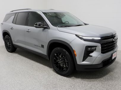 Used 2024 Chevrolet Traverse LT w/ Midnight/Sport Edition