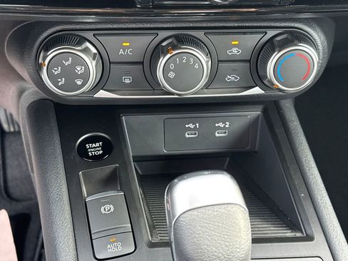 New 2026 Nissan Kicks S image 31