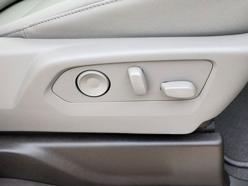 New 2026 GMC Sierra 1500 SLT w/ SLT Premium Plus Package image 39