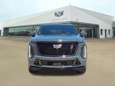 Used 2026 Cadillac Escalade V w/ LPO, ONYX Package AWD/4WD image 2