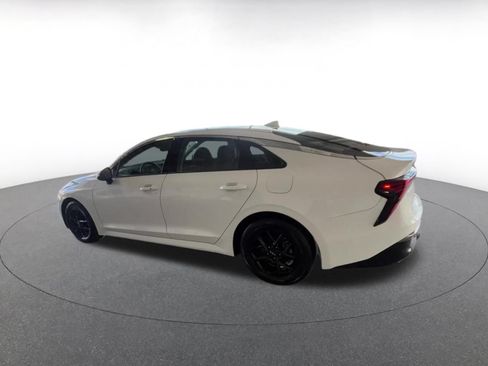Used 2025 Kia K5 LXS FWD image 10