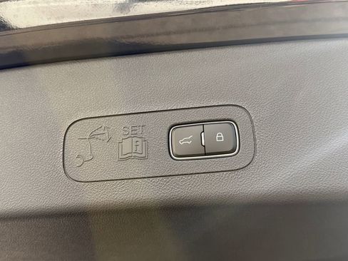 New 2026 Lincoln Aviator AWD image 11