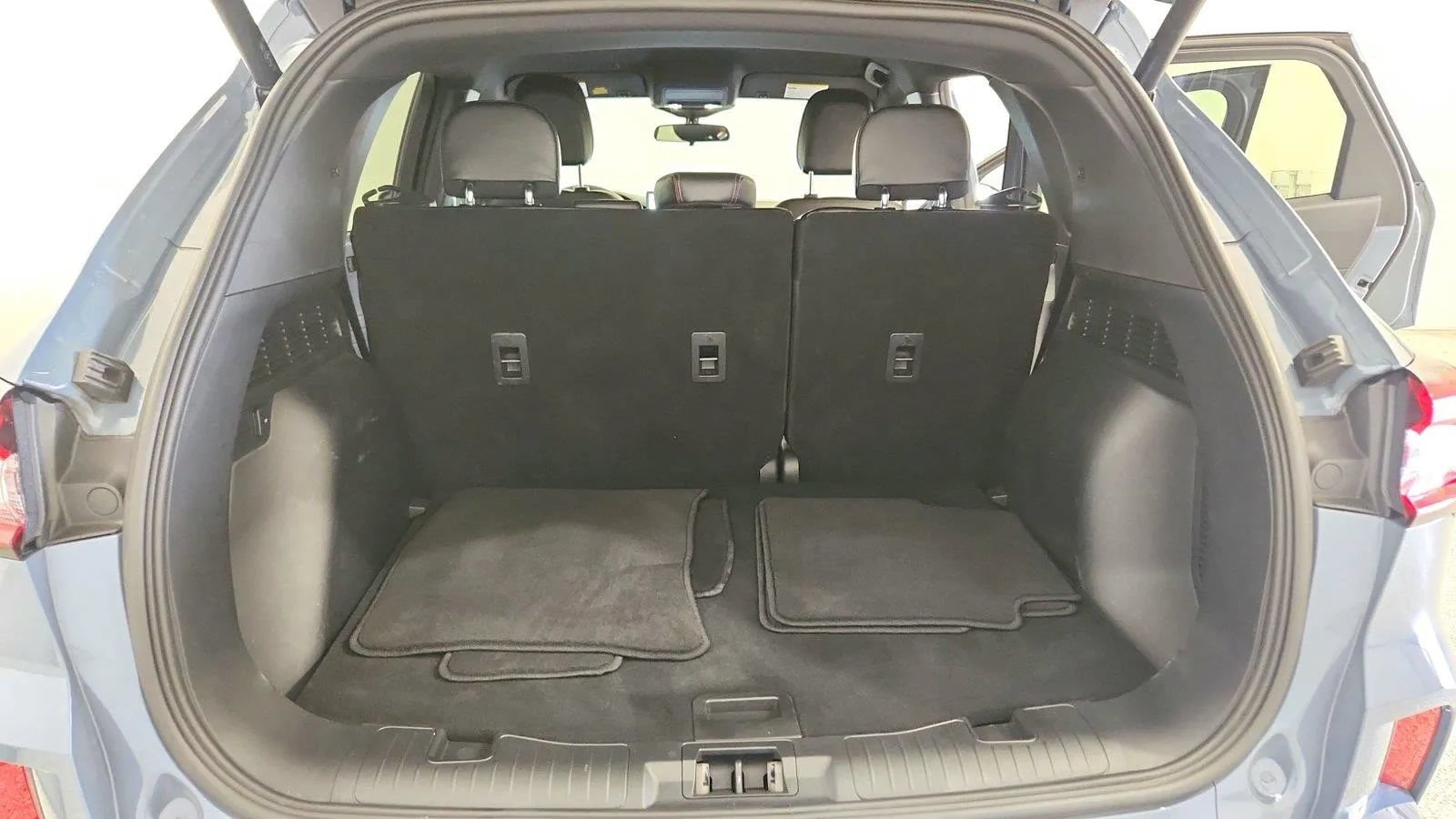 Used 2024 Ford Escape ST-Line w/ Tech Pack #1 AWD/4WD image 36
