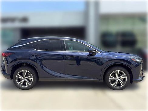 Used 2025 Lexus RX 350 Premium w/ Accessory Package (Z1) FWD image 11