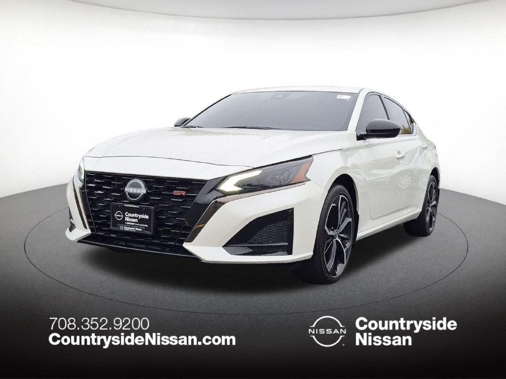 Used 2025 Nissan Altima 2.5 SR w/ SR Premium Package AWD/4WD image 1