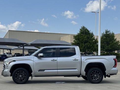 Used 2024 Toyota Tundra Platinum AWD/4WD image 3