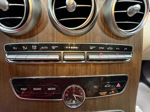 Used 2019 Mercedes-Benz C 300 C 300 image 12