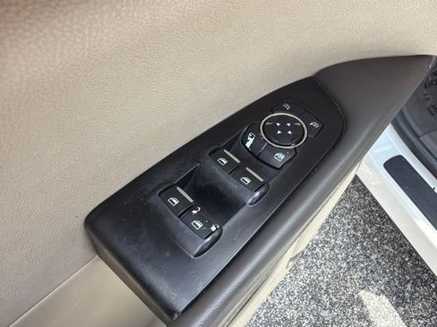 Used 2018 Lincoln MKX Reserve w/ Lincoln MKX Climate Package AWD/4WD image 12