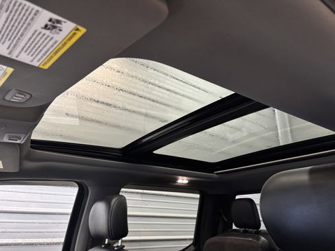 Used 2020 Ford F150 Lariat w/ Equipment Group 502A Luxury image 20