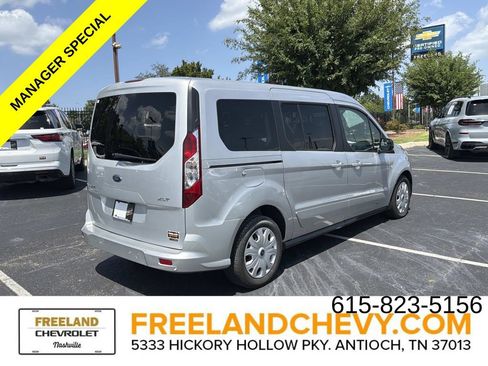 Used 2022 Ford Transit Connect XLT FWD image 3