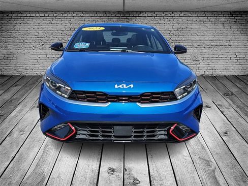 Used 2023 Kia Forte GT-Line w/ GT-Line Premium Package image 2