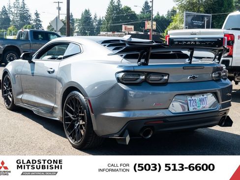Used 2019 Chevrolet Camaro SS RWD image 5