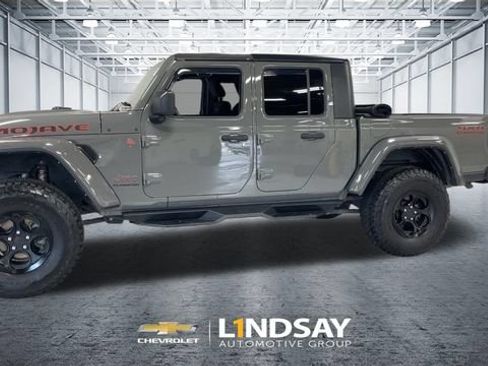 Used 2021 Jeep Gladiator Mojave AWD/4WD image 6