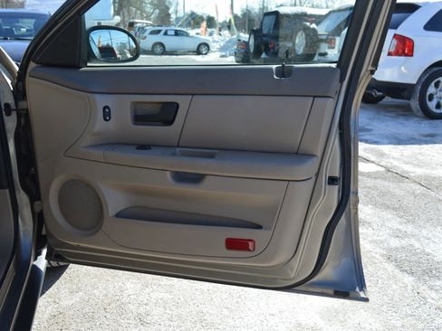 Used 2003 Ford Taurus SE image 29