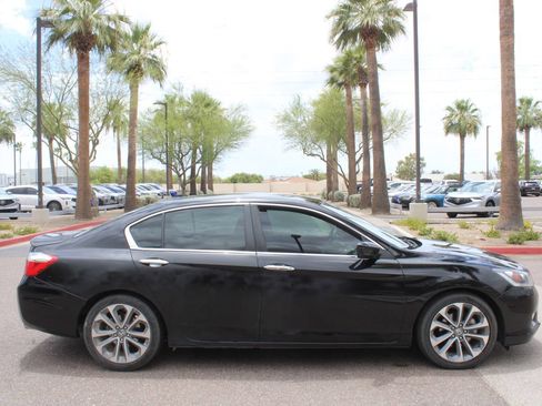 Used 2015 Honda Accord Sport image 6