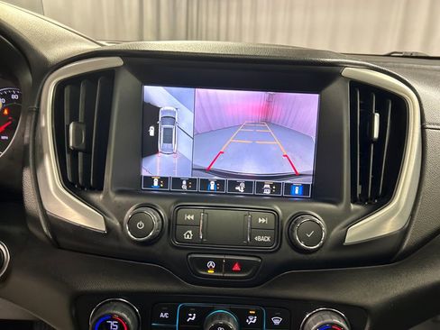 Used 2022 GMC Terrain SLT w/ Infotainment Package II image 18